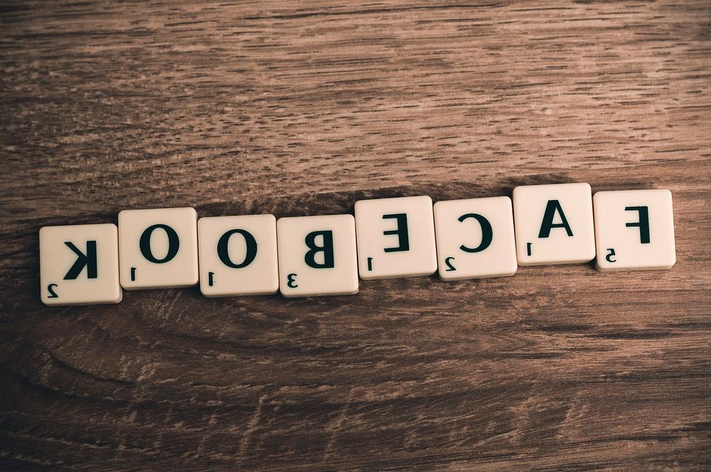 Machine learning acceleration and neural network training icon